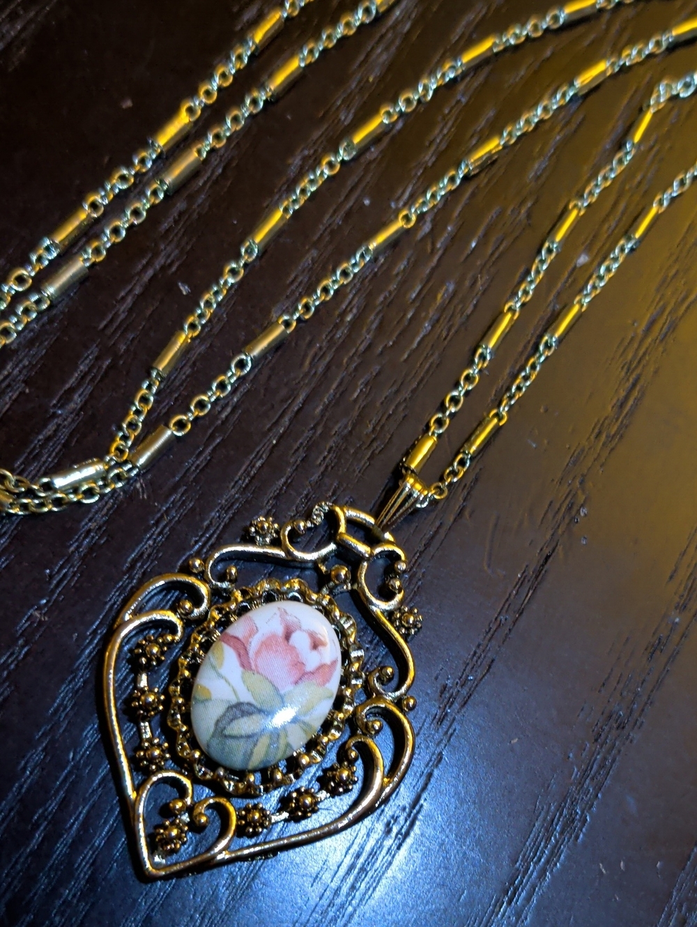 Whiting & Davis Style Vintage Flower Pendant On 26" Long Chain Necklace